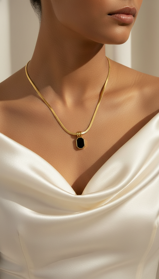 Noir Luxe Pendant